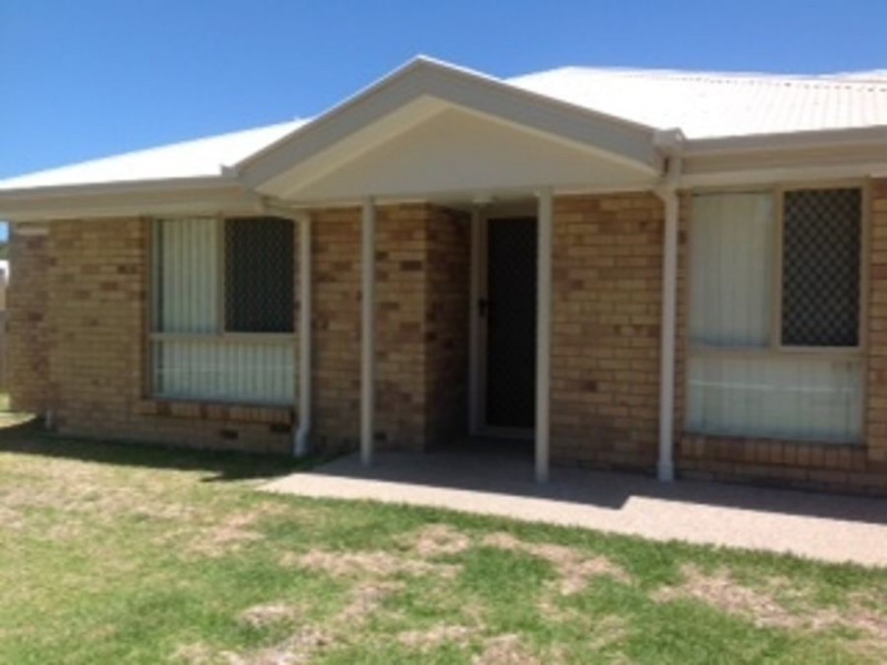 1 Crofton Street, Bowen QLD 4805