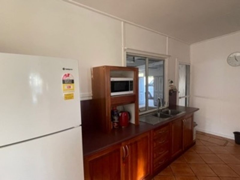 30 Gralton Street, Collinsville QLD 4804