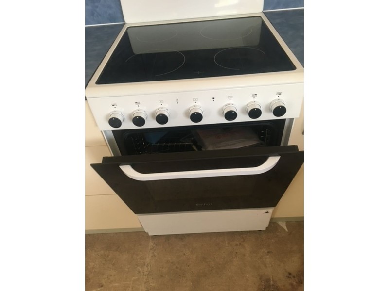 11 Leichhardt Street, Collinsville QLD 4804