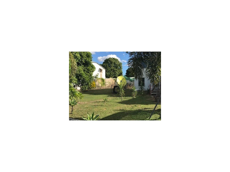 11 Leichhardt Street, Collinsville QLD 4804