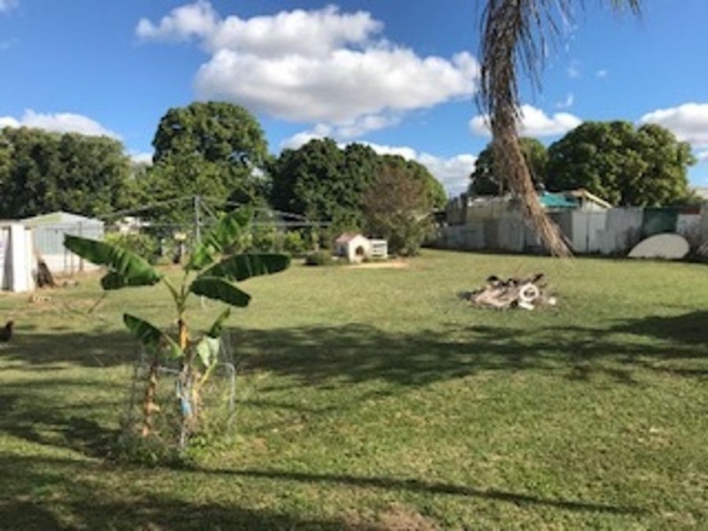 11 Leichhardt Street, Collinsville QLD 4804