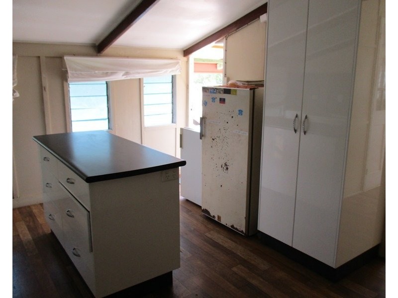 7 Short Street, Collinsville QLD 4804