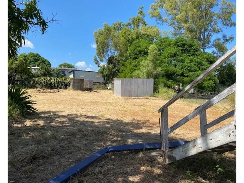 43-45 Ninth Avenue, Scottville QLD 4804