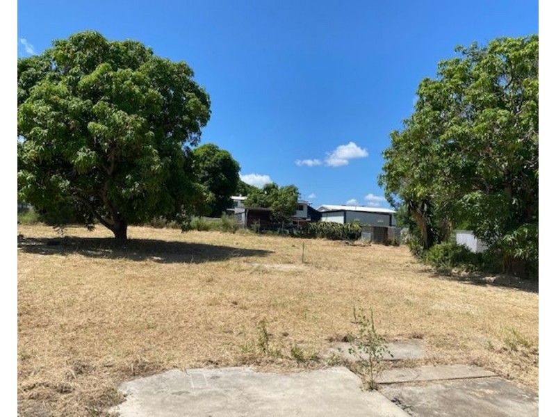 43-45 Ninth Avenue, Scottville QLD 4804