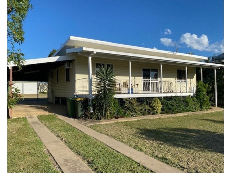 8 Davidson Street, Collinsville QLD 4804