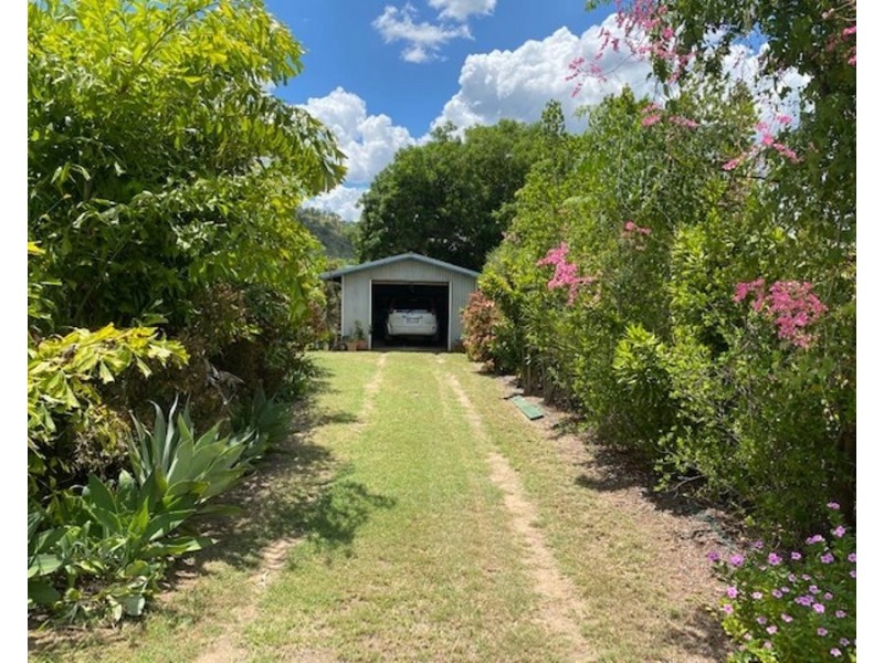 40 Belmore Street, Collinsville QLD 4804