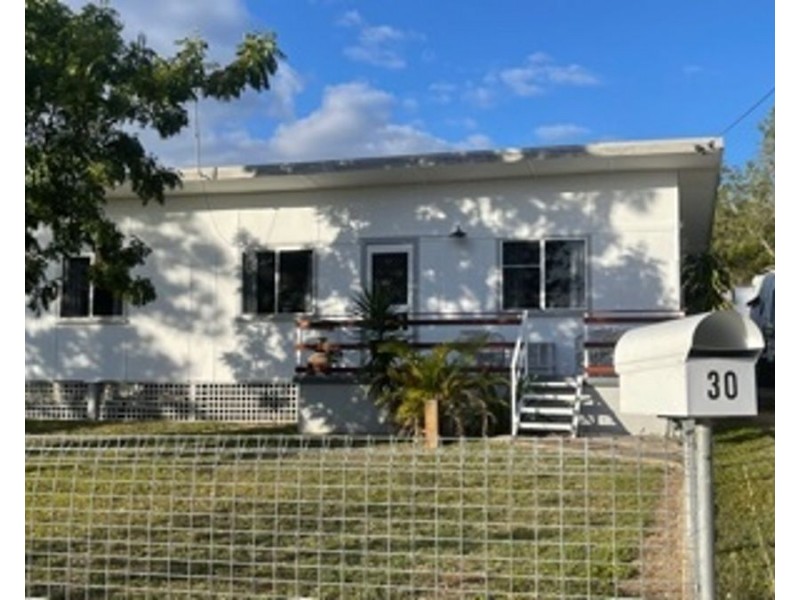 30 Gralton Street, Collinsville QLD 4804