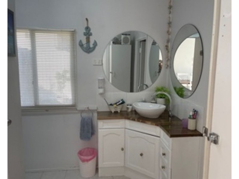 30 Gralton Street, Collinsville QLD 4804