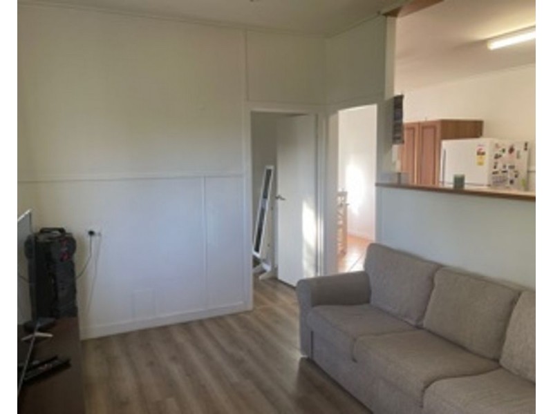 30 Gralton Street, Collinsville QLD 4804