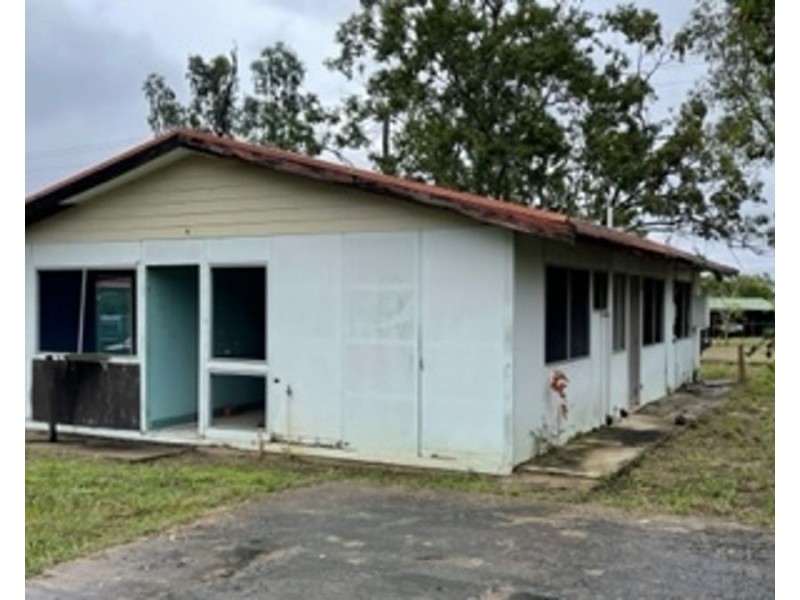 25 FIFTH AVENUE, Scottville QLD 4804