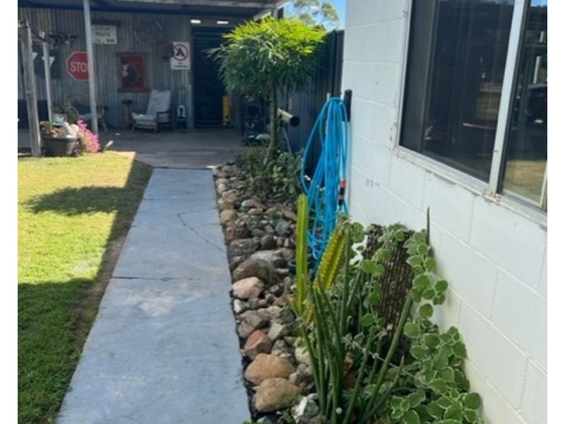 52 Ninth Ave, Collinsville QLD 4804