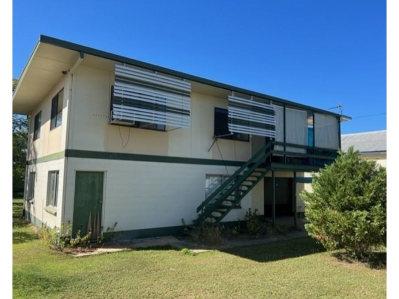 6 Blake Street, Collinsville QLD 4804