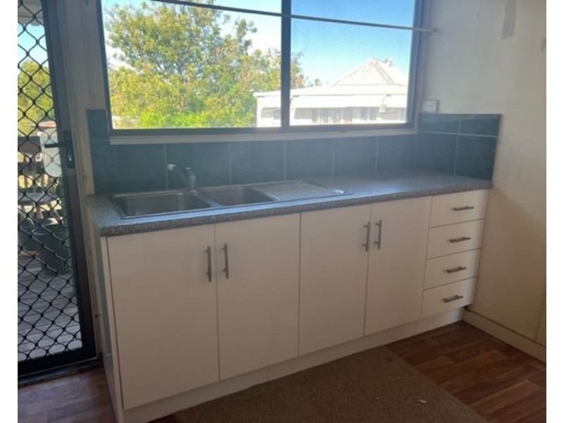 6 Blake Street, Collinsville QLD 4804