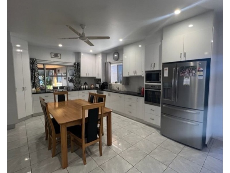 14 Drake Street, Collinsville QLD 4804