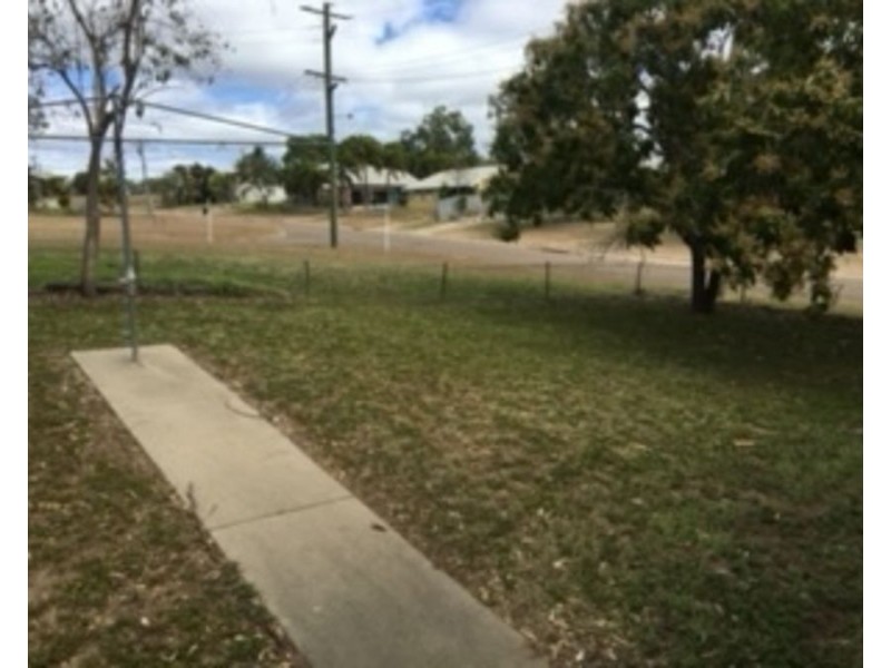 15 Walker Street, Collinsville QLD 4804