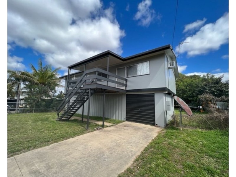 8 Collin Road, Collinsville QLD 4804