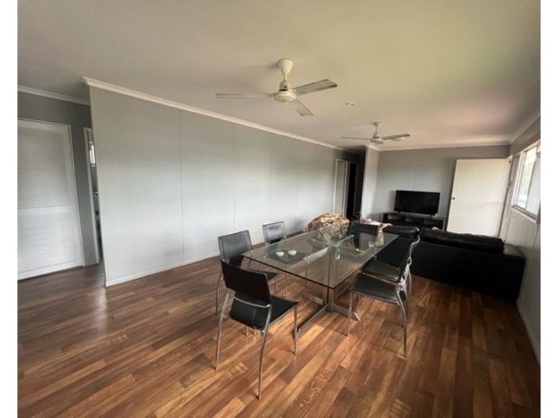 8 Collin Road, Collinsville QLD 4804