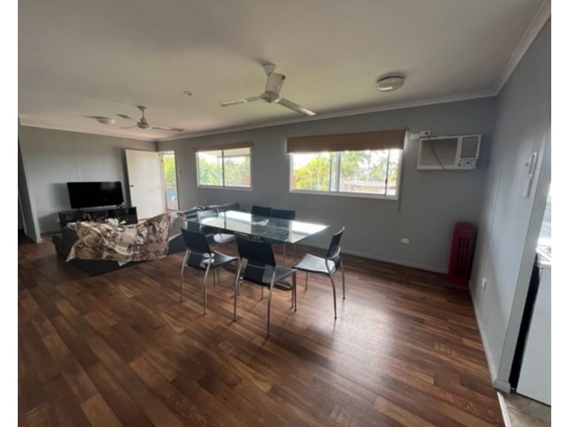 8 Collin Road, Collinsville QLD 4804