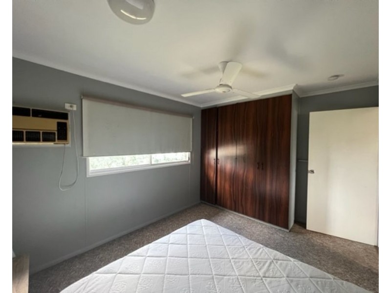 8 Collin Road, Collinsville QLD 4804