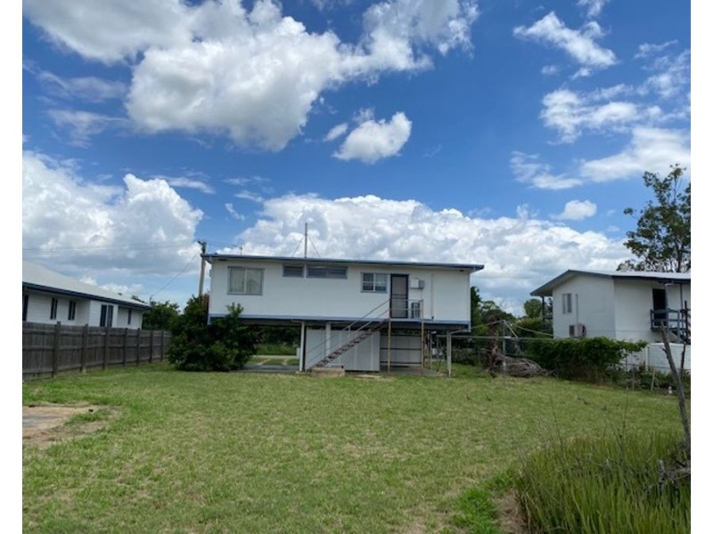 16 Eleventh Avenue, Scottville QLD 4804