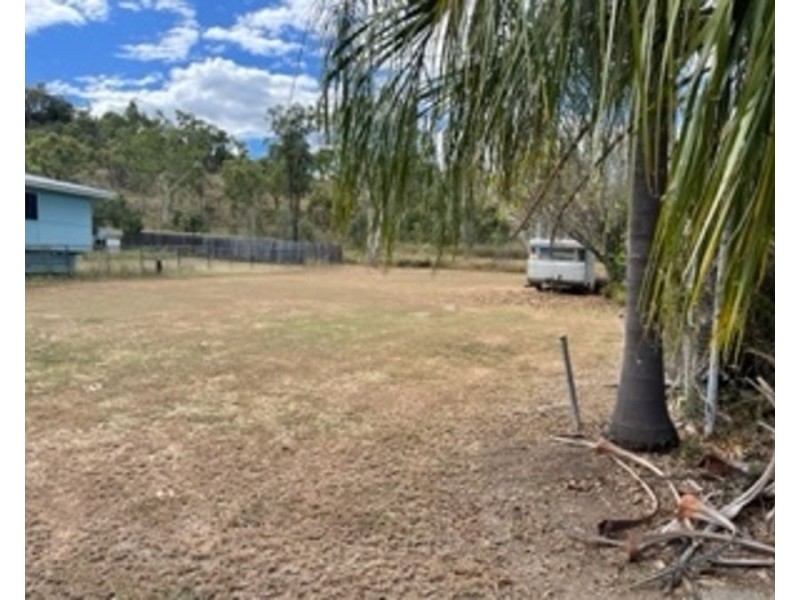 4 Scartwater Street, Collinsville QLD 4804