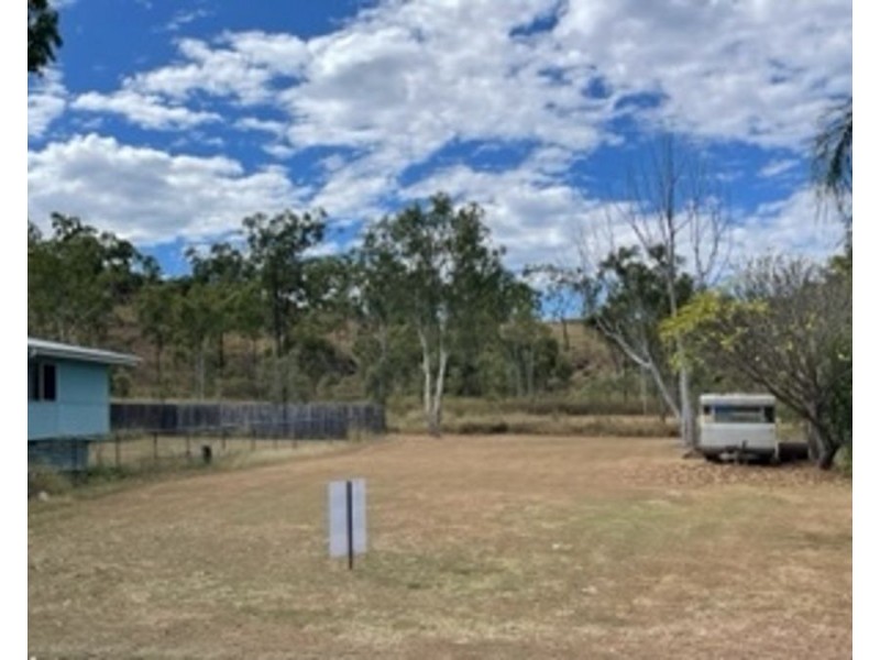 4 Scartwater Street, Collinsville QLD 4804