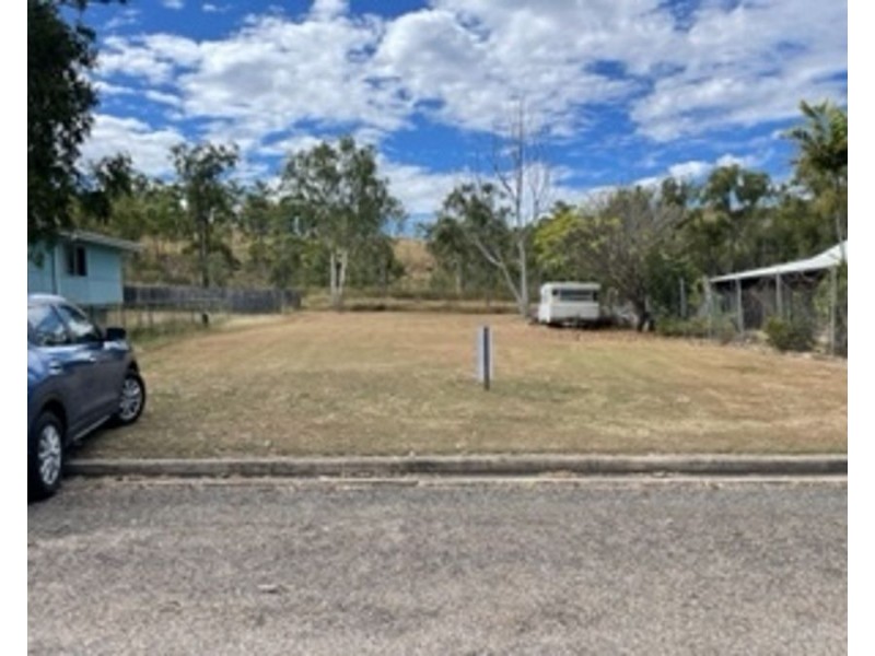 4 Scartwater Street, Collinsville QLD 4804