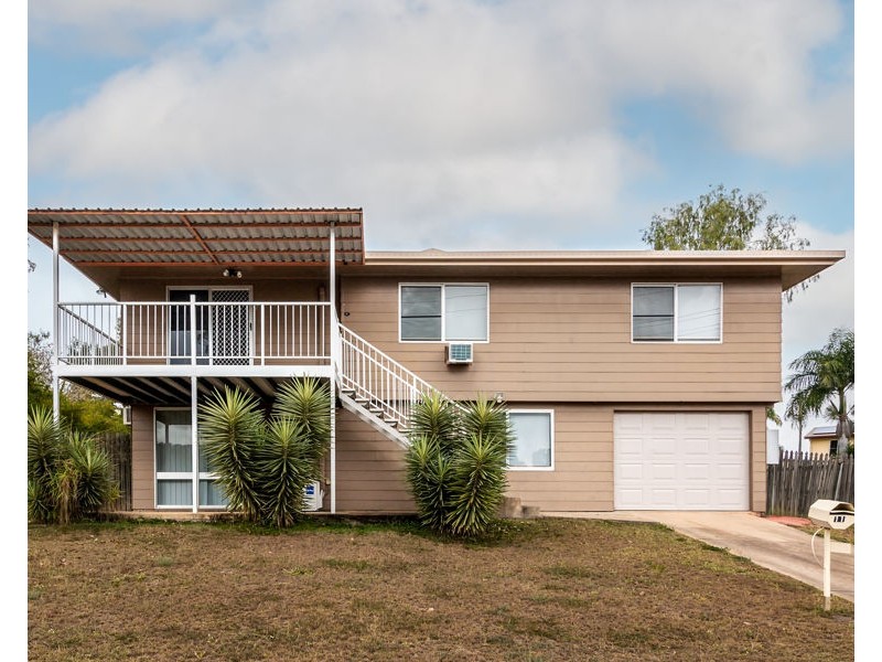 11 Walker Street, Collinsville QLD 4804