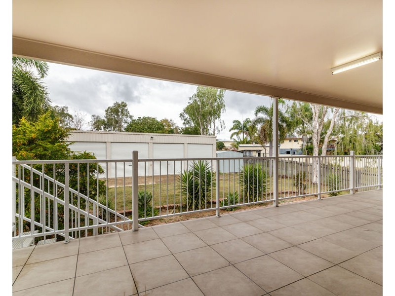 11 Walker Street, Collinsville QLD 4804