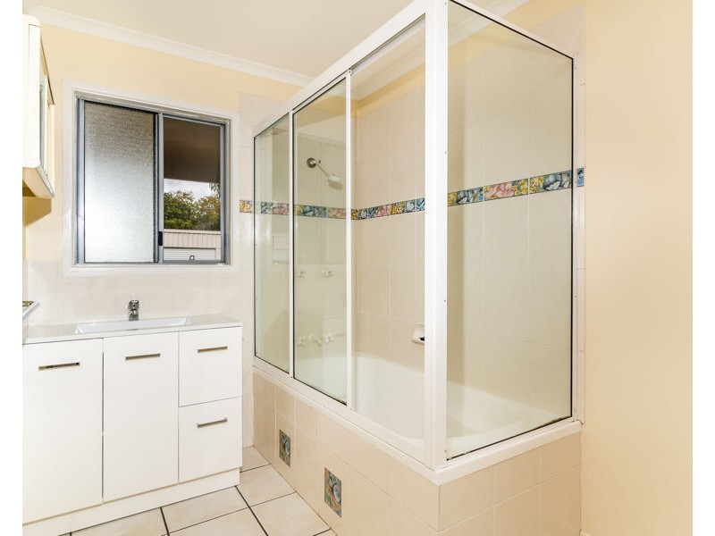 11 Walker Street, Collinsville QLD 4804