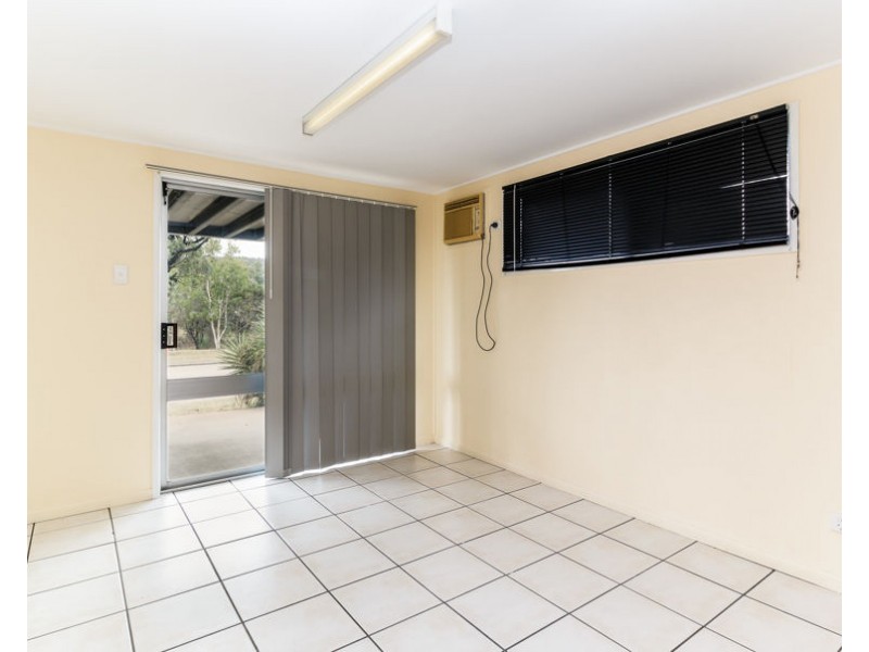 11 Walker Street, Collinsville QLD 4804