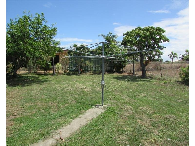 13 Cowan Lane, Bowen QLD 4805