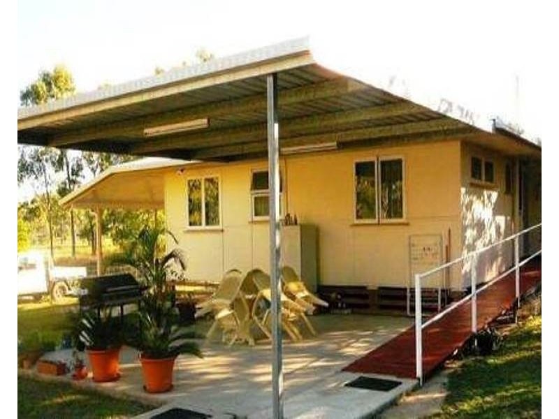 4 Fairway Street, Collinsville QLD 4804