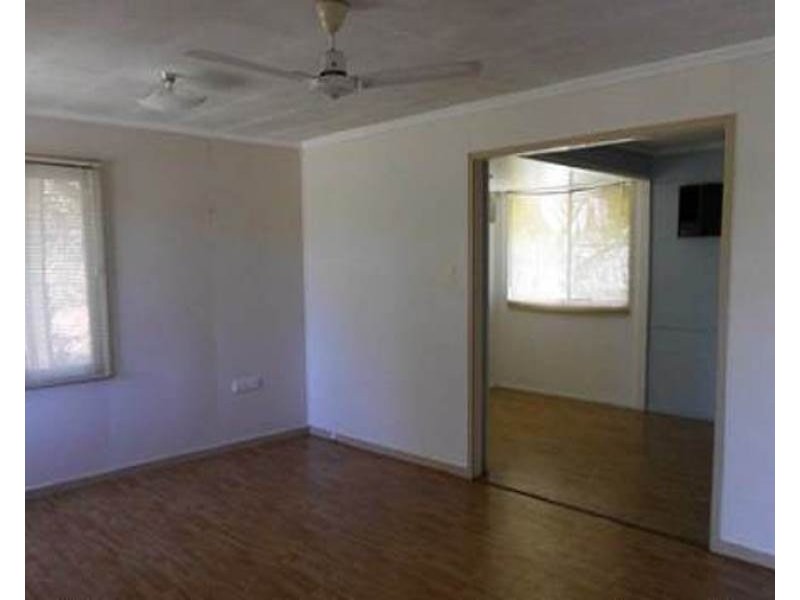 4 Fairway Street, Collinsville QLD 4804