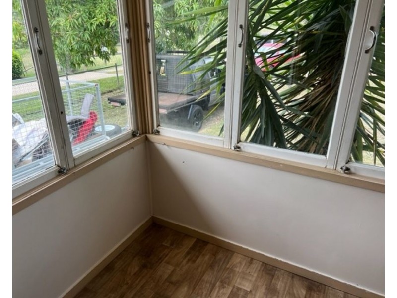 4 Fairway Street, Collinsville QLD 4804