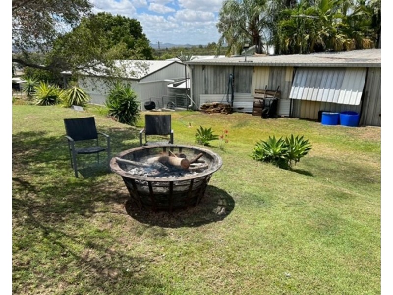 16 Macarthur Street, Collinsville QLD 4804