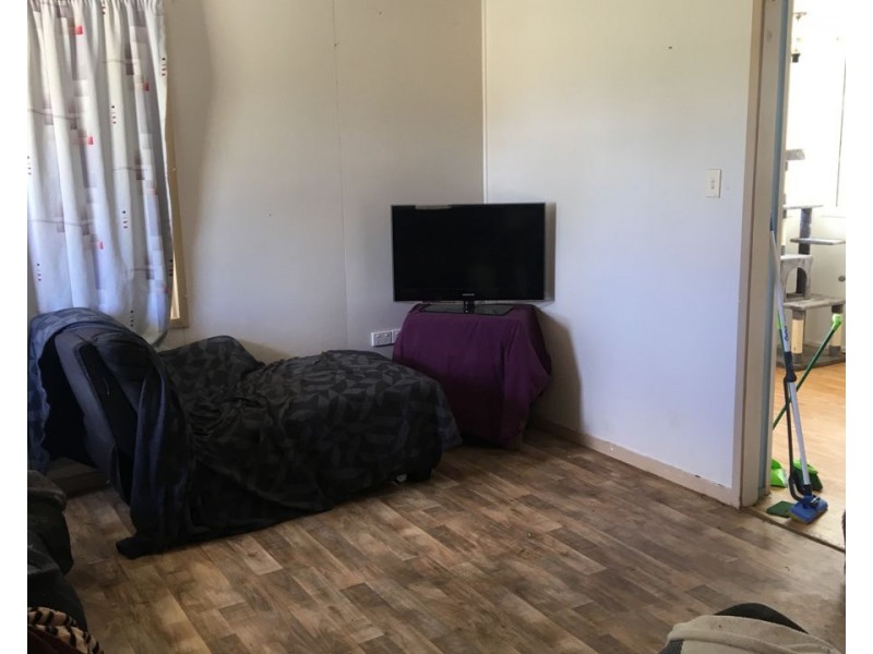 4 FAIRWAY DRIVE, Collinsville QLD 4804