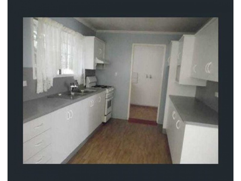 4 FAIRWAY DRIVE, Collinsville QLD 4804