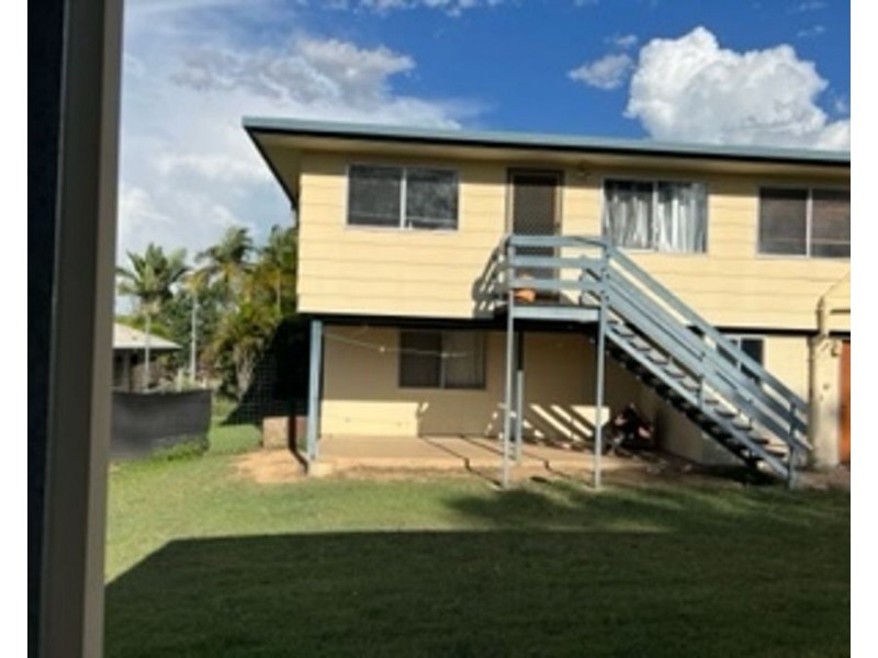 18 Parkinson Street, Collinsville QLD 4804