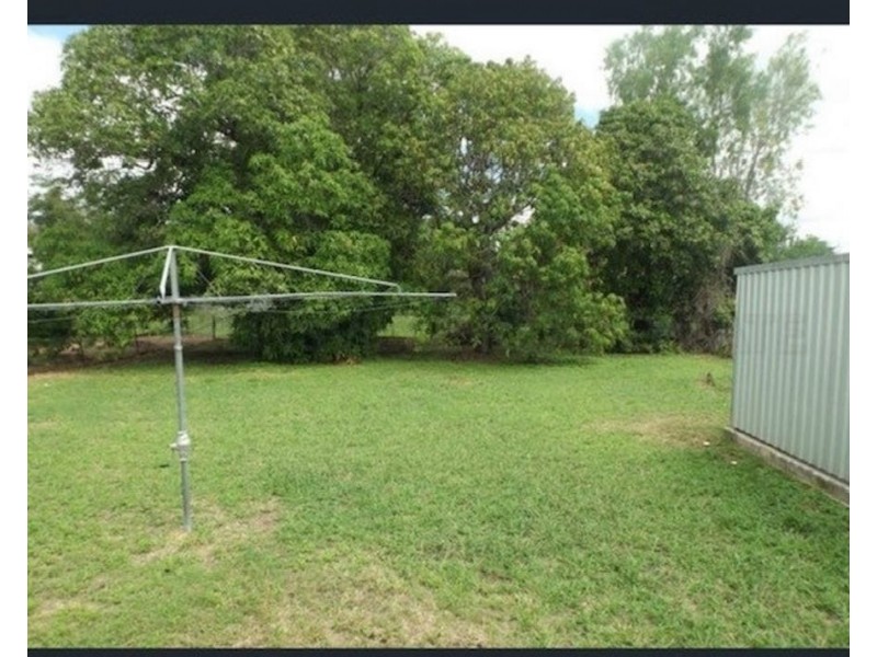 11 Belmore Street, Collinsville QLD 4804