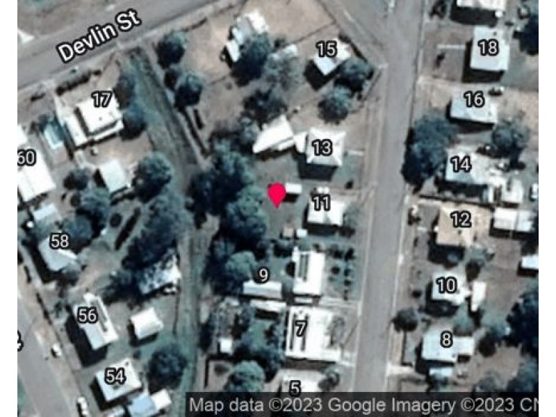 11 Belmore Street, Collinsville QLD 4804