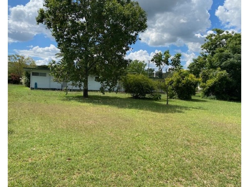 20 George Street, Collinsville QLD 4804