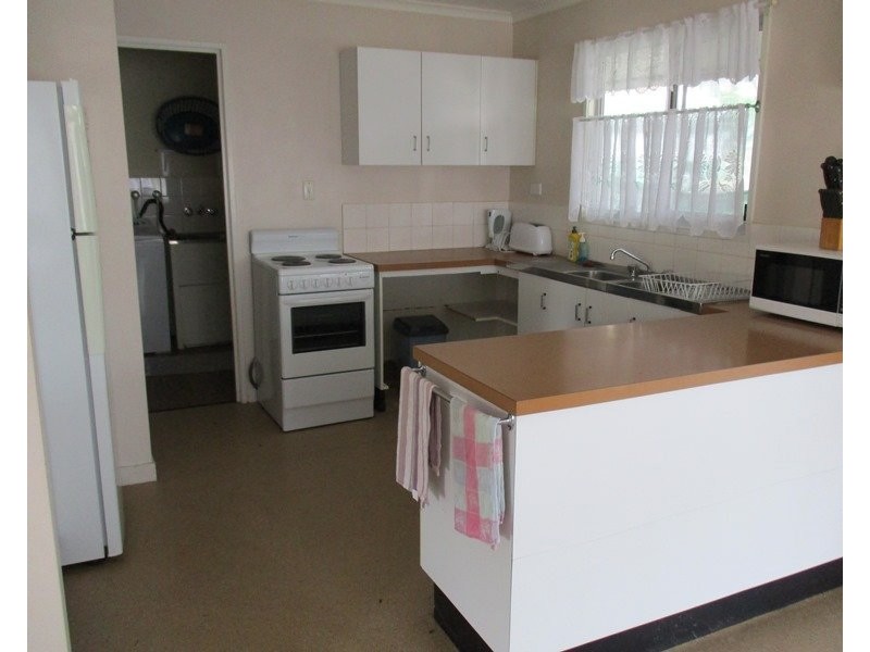 6 Shrubsole Street, Collinsville QLD 4804