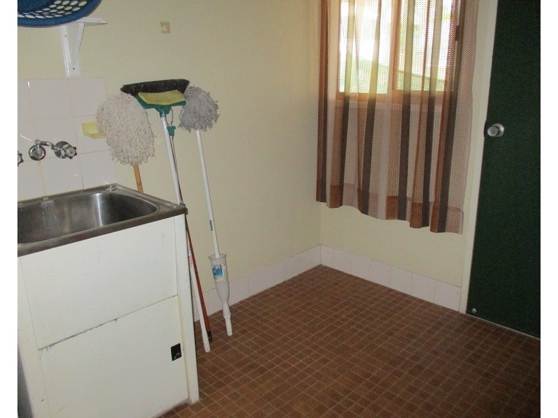 6 Shrubsole Street, Collinsville QLD 4804