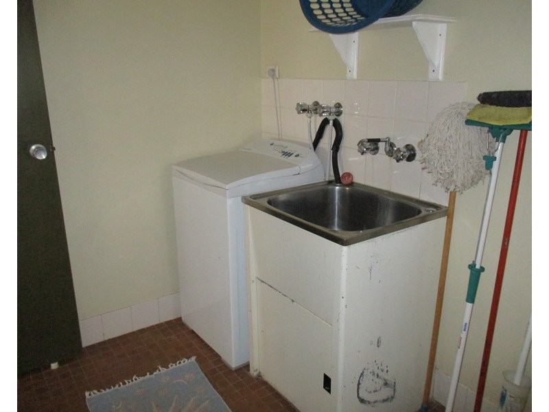 6 Shrubsole Street, Collinsville QLD 4804