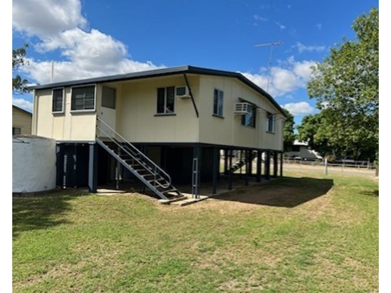 30 Fifth Avenue, Scottville QLD 4804