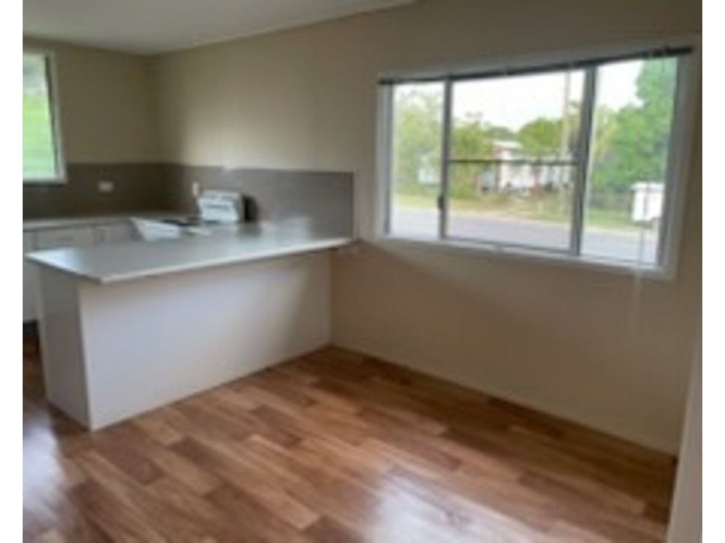 30 Fifth Avenue, Scottville QLD 4804