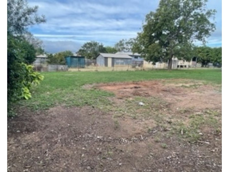 30 Fifth Avenue, Scottville QLD 4804