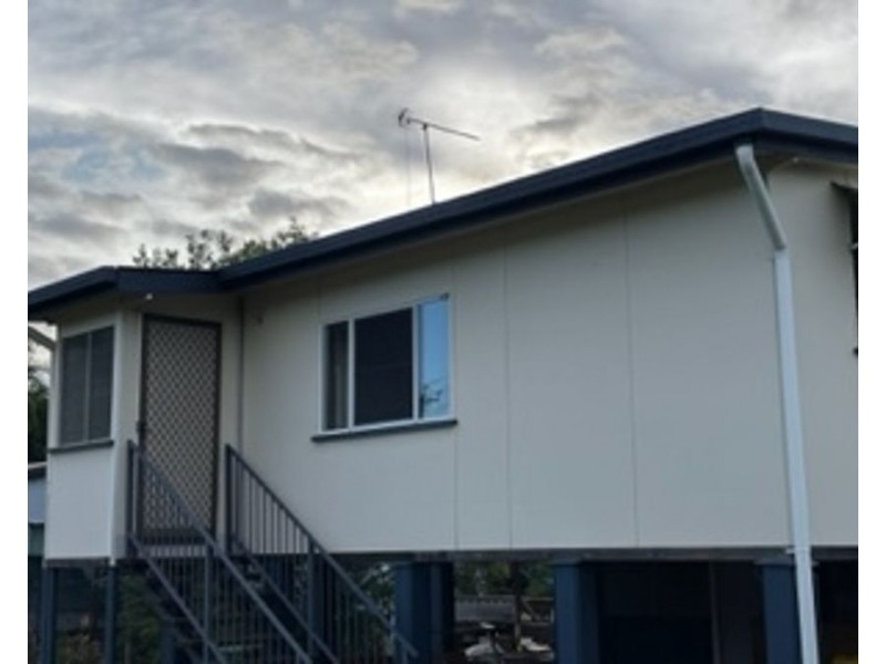 30 Fifth Avenue, Scottville QLD 4804