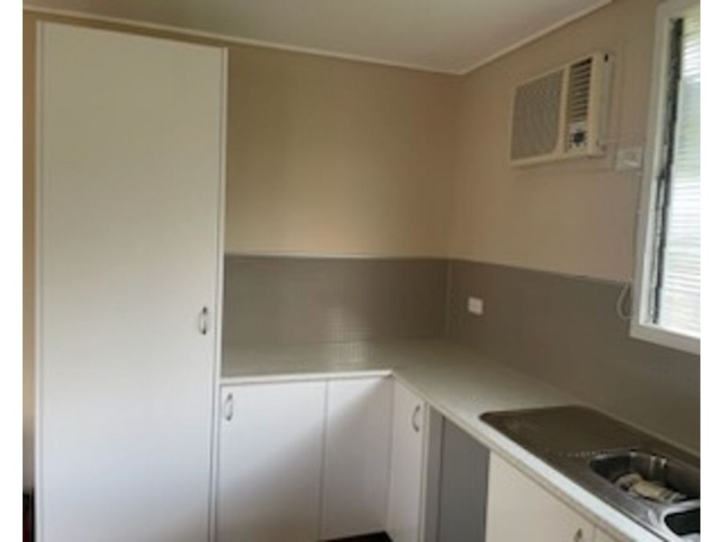 30 Fifth Avenue, Scottville QLD 4804